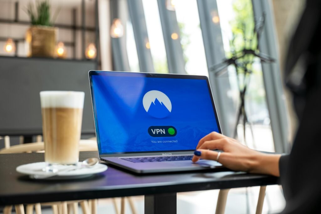 MacBook vs Windows Laptops: Which Should You Buy in 2025?